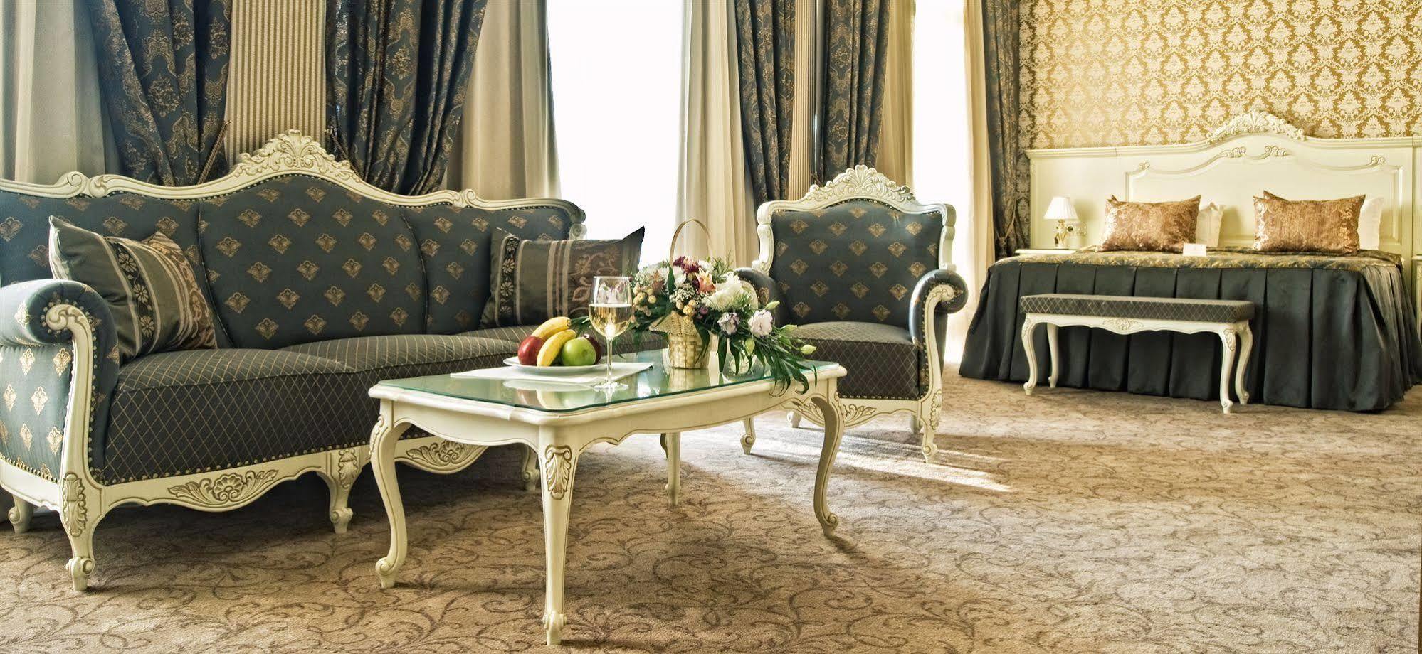 Savoy 5* Chisináu